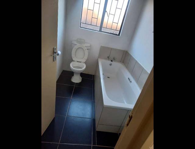 2 BEDROOM HOUSE FOR SALE IN SOSHANGUVE VV